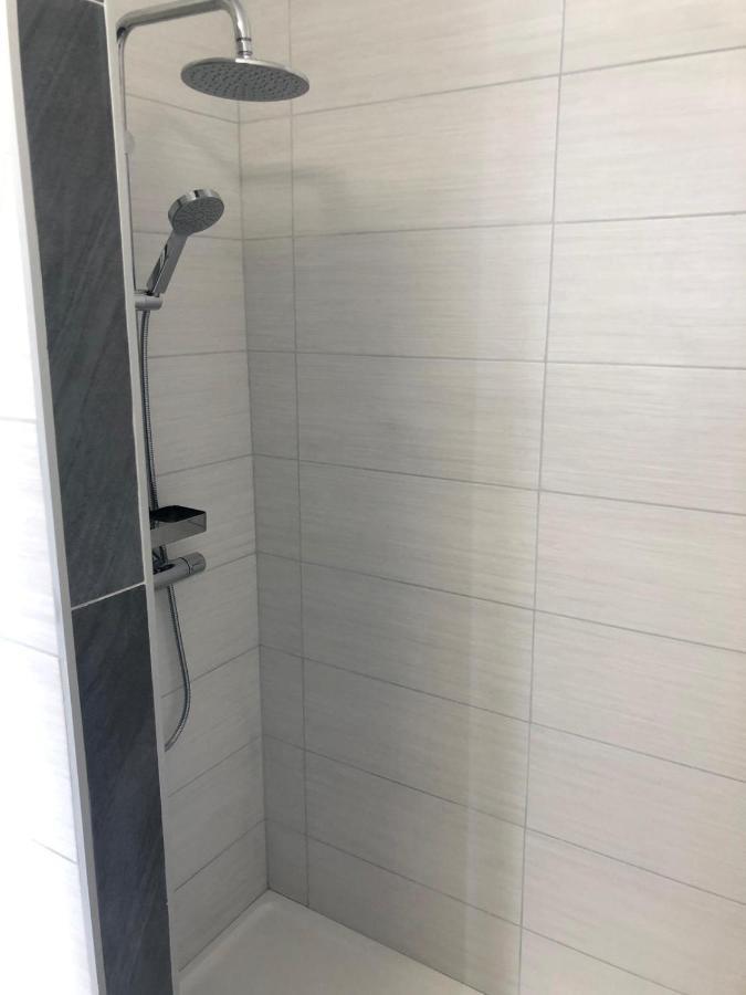 PUY Old City Inn *** מראה חיצוני תמונה