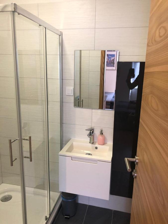 PUY Old City Inn *** מראה חיצוני תמונה