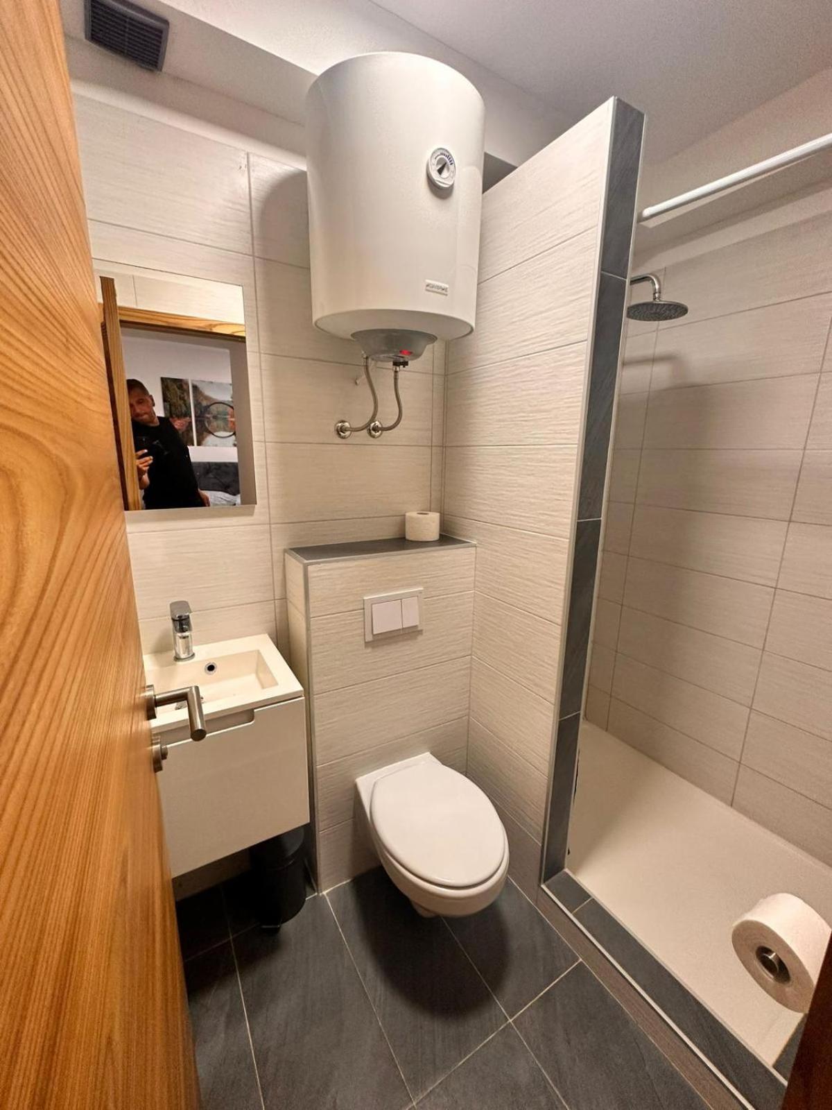 PUY Old City Inn *** מראה חיצוני תמונה