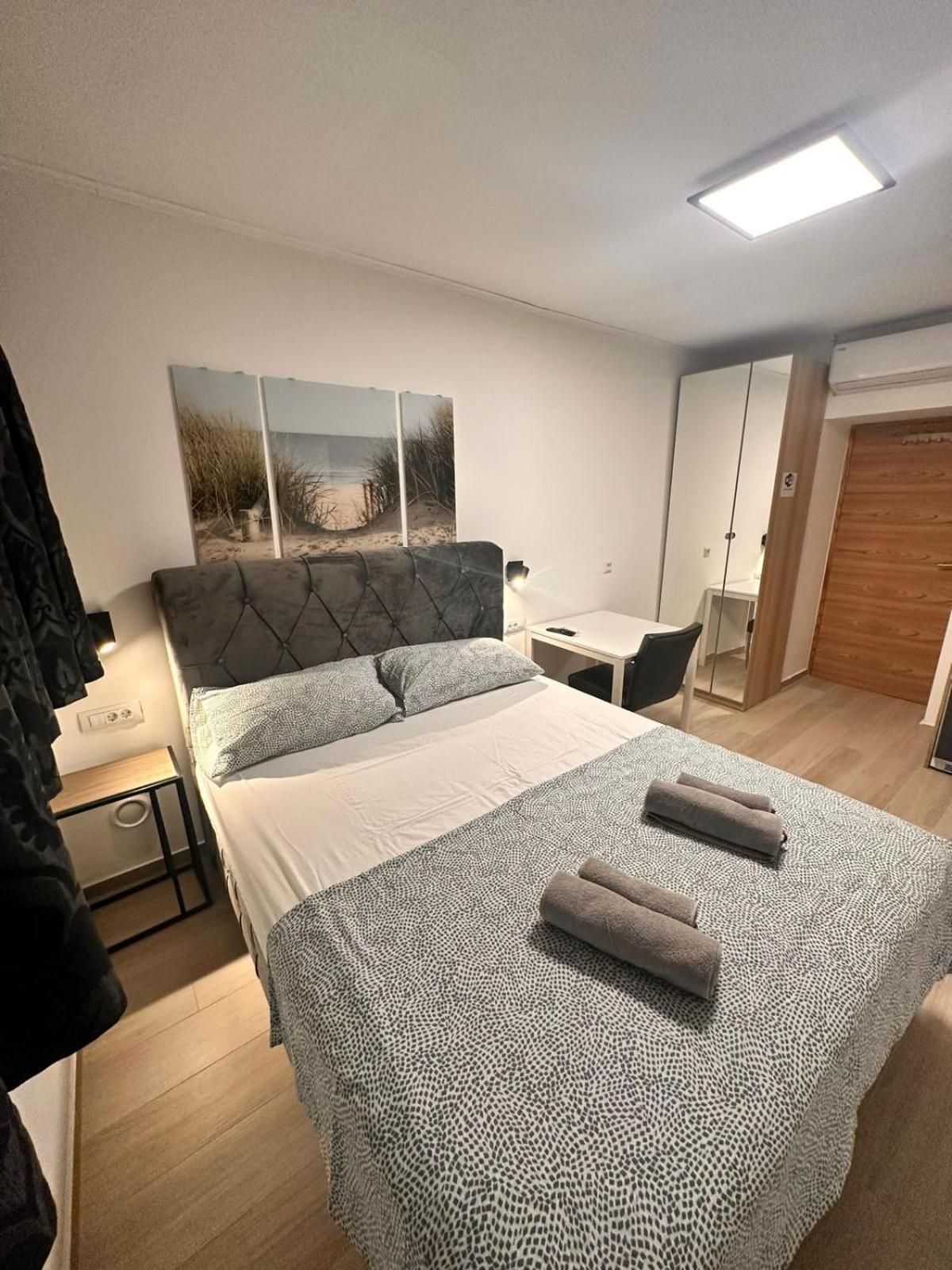 PUY Old City Inn *** מראה חיצוני תמונה