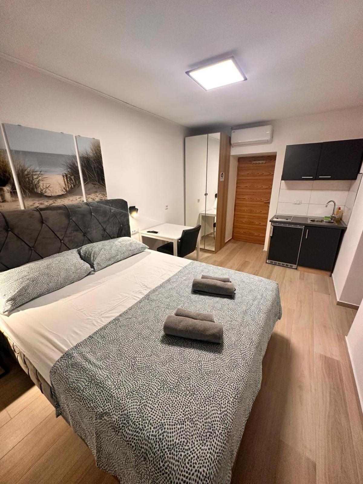 PUY Old City Inn *** מראה חיצוני תמונה