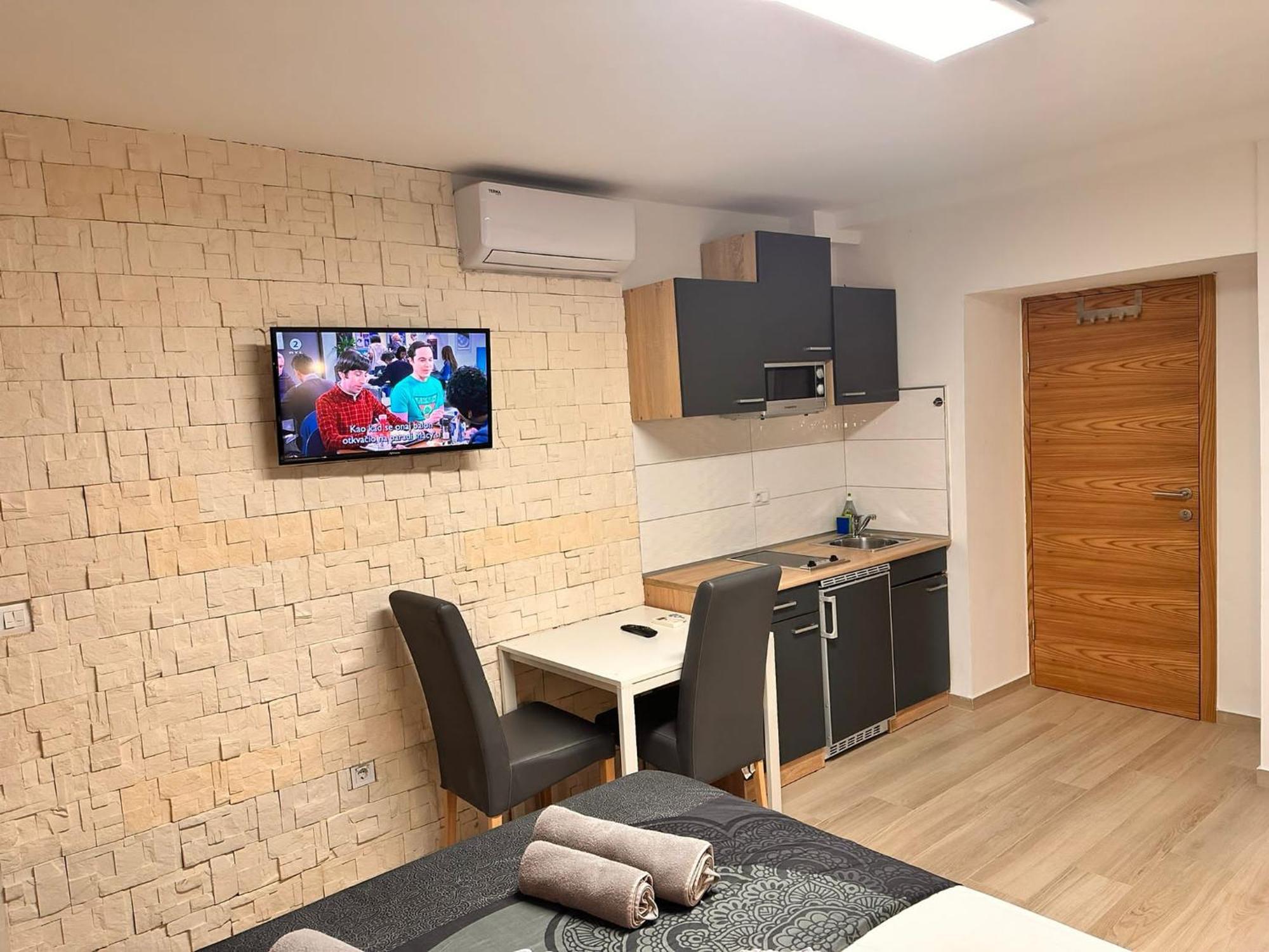 PUY Old City Inn *** מראה חיצוני תמונה
